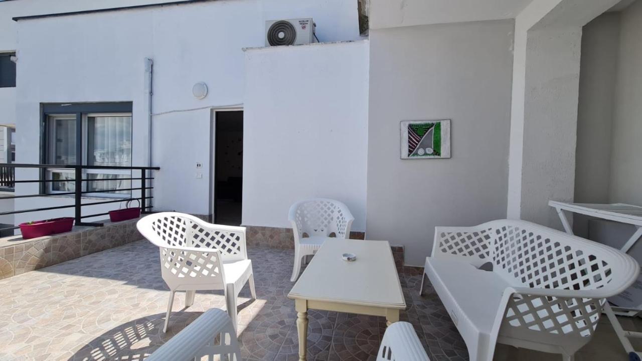 Apartment In Qerret Golem  Esterno foto